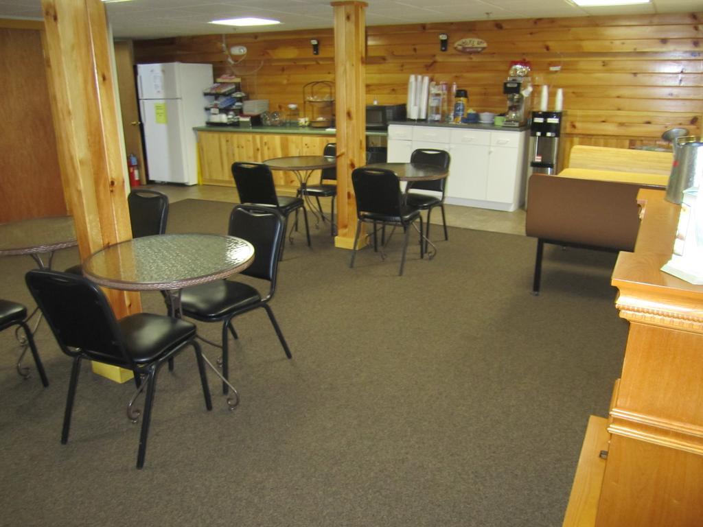 Jackman Bishops Country Inn Motel المظهر الخارجي الصورة
